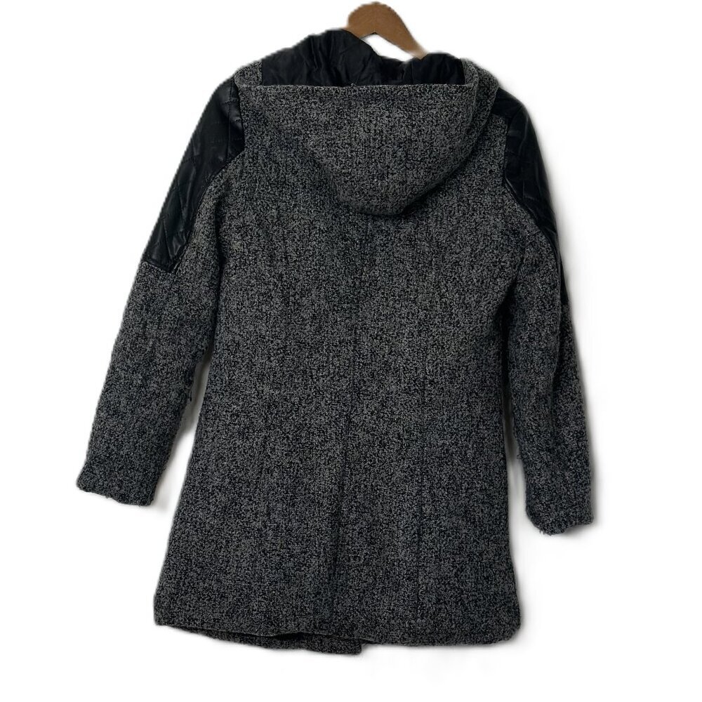 Heavy Spring or Fall Coat Gray With Black Pockets Zip Closure With a Hood - Picture 4 of 7